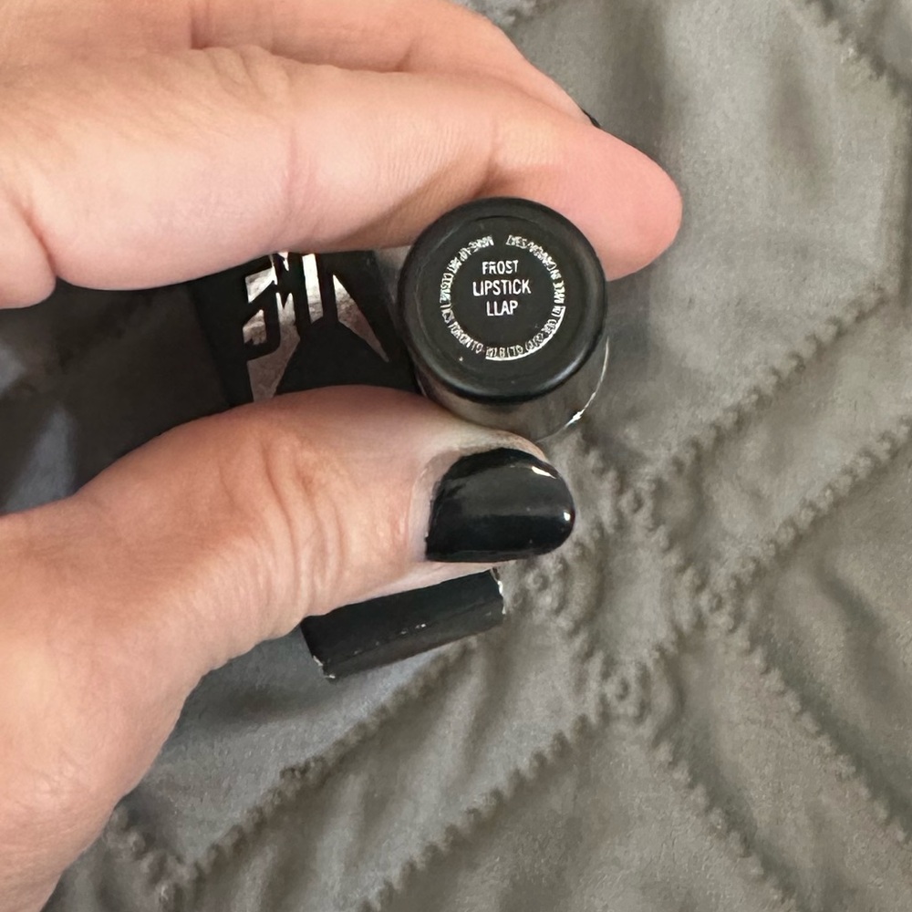Mac LLAP Star Trek Lipstick New in Box - Picture 5 of 6